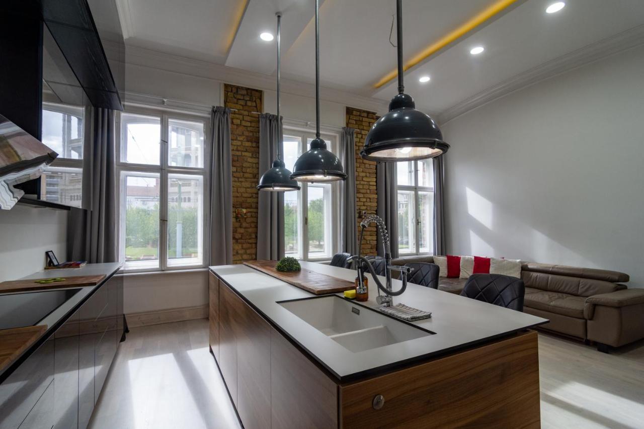 Tower Szeged Belvarosi Exkluziv Panoramas Apartman - Free Parking Eksteriør billede